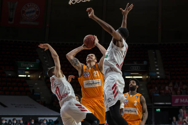 复与力量重 复与力量重