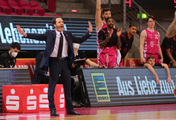 年轻球员菲 年轻球员菲